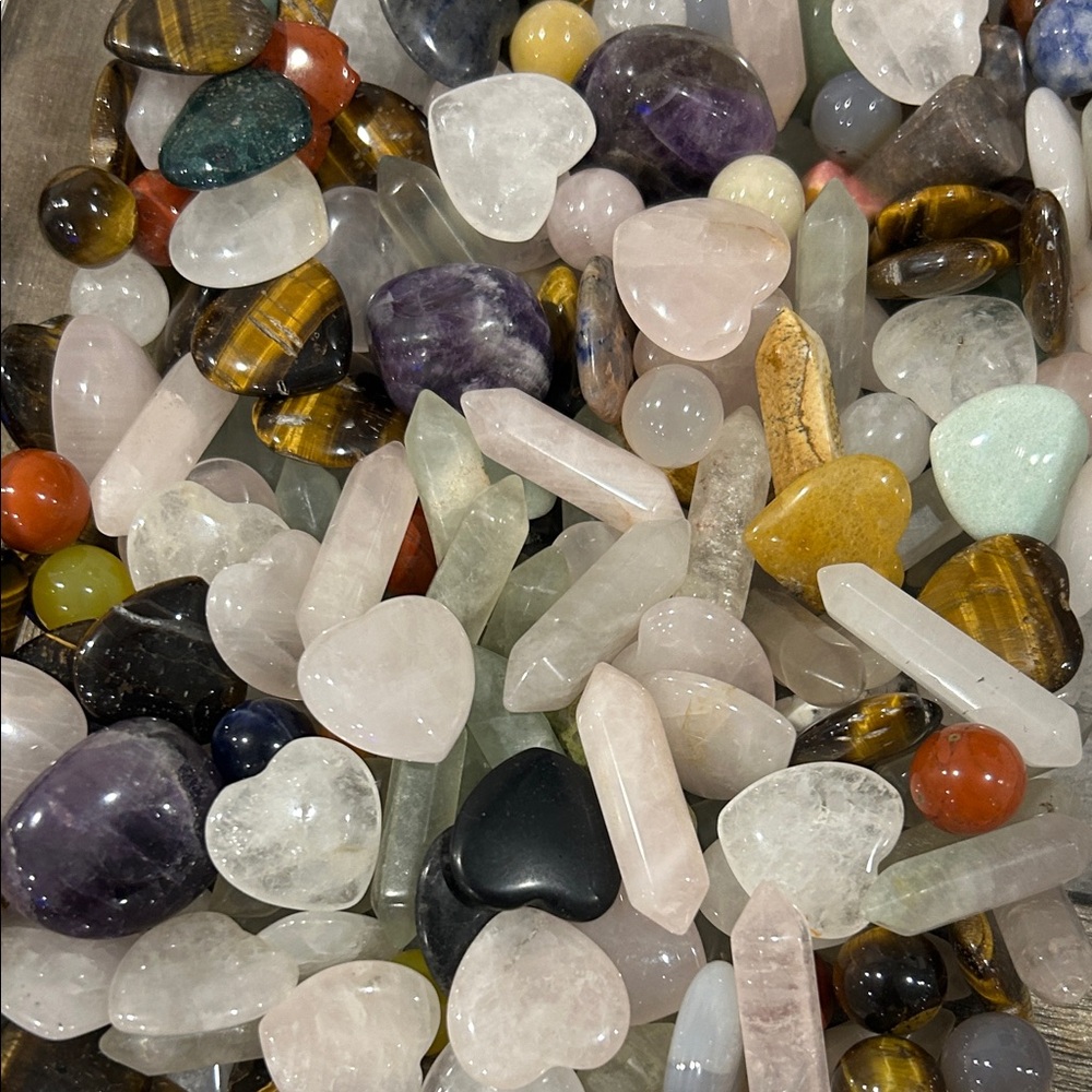Random 15pc Grab of Gemstone mini Hearts, spheres, DT’s & tumblers